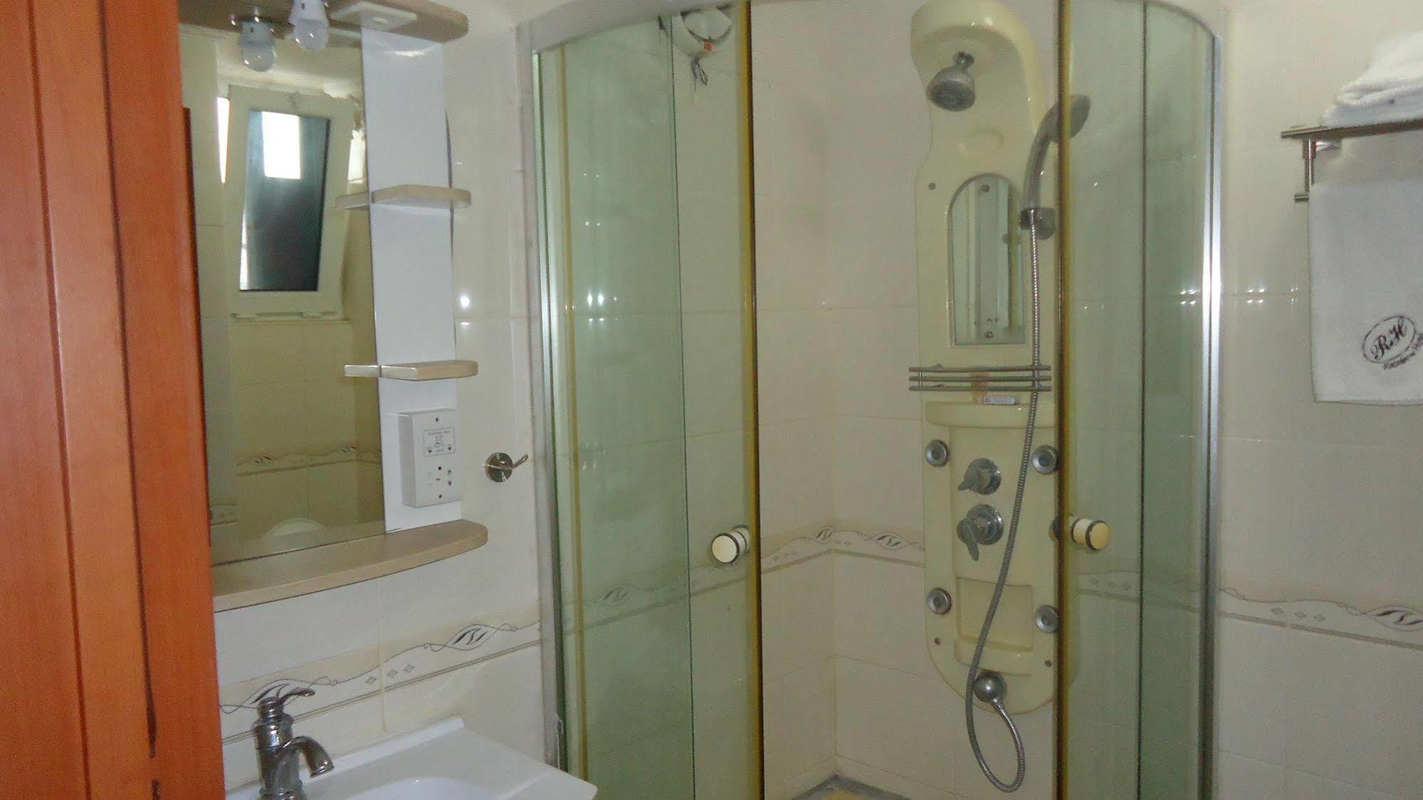 דאר א-סאלאם Rainbow Hotel מראה חיצוני תמונה